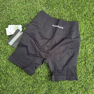 Alphalete Black Seamless High-Waist Biker Shorts